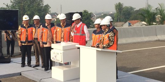 Tombol sirene ditekan Jokowi, Tol Becakayu resmi beroperasi