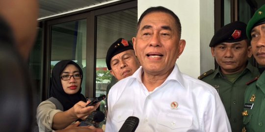 Menhan sebut purnawirawan TNI tua tak punya  apa apa jangan 