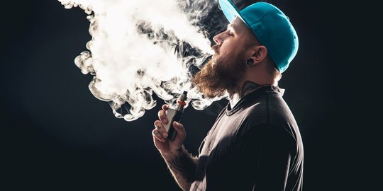 Vapor bikin remaja makin kecanduan karena mengandung nikotin