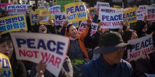 Dianggap perkeruh konflik semenanjung Korea, warga Korsel tolak kedatangan Trump