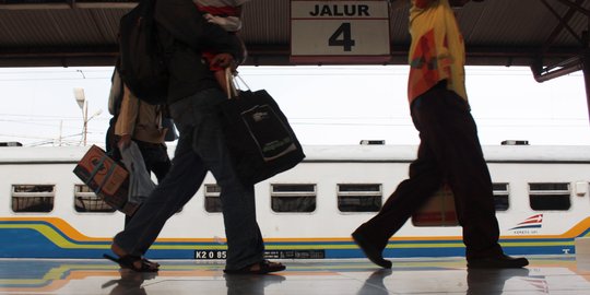 Sambut pernikahan putri Jokowi, KAI siagakan kereta tambahan