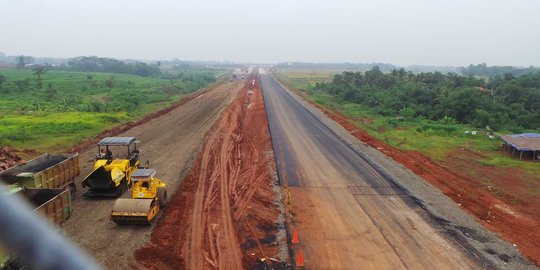 Tiga tahun Jokowi-JK, pembangunan infrastruktur dinilai sudah tepat sasaran