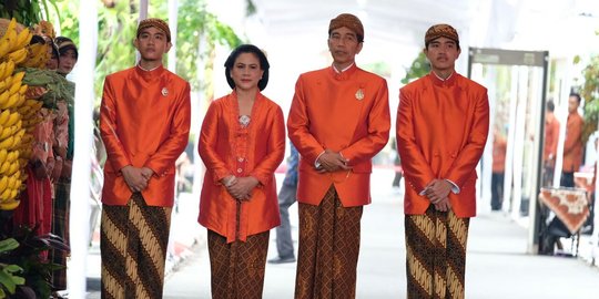 Siraman berjalan lancar, ini pesan Jokowi ke Kahiyang