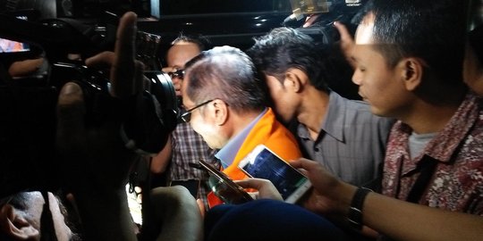 Lima orang diperiksa sebagai saksi penyidikan baru kasus e-KTP