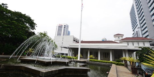 Dana operasional RT, RW sampai Wali Kota DKI 2018 naik