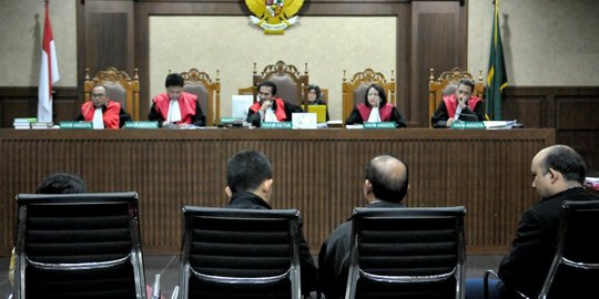 Selama proses review, BPKP hanya mereview dokumen dari tim panitia e-KTP