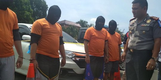 Beraksi di Tangerang, 4 pelaku penipuan jual mobil kreditan sampai Surabaya