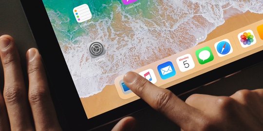 Apple akan rilis iPad dengan konsep mirip iPhone X di 2018