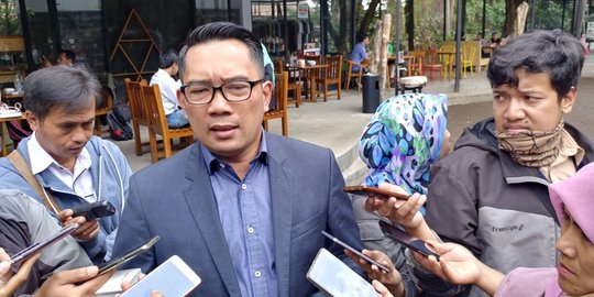Bantah Golkar, Ridwan Kamil tegaskan belum minat masuk parpol dalam waktu dekat