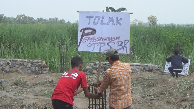 pembangunan tps3r di mojokerto diprotes warga