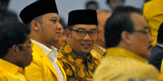 Meski elektabilitas tertinggi, posisi Ridwan Kamil di Pilgub Jabar disebut belum aman