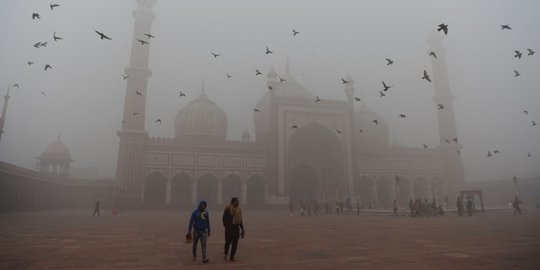 Kabut asap di India setara mengisap 44 batang rokok sehari