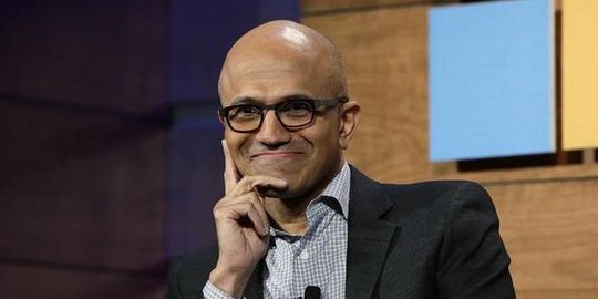 CEO Microsoft sindir Apple iPad