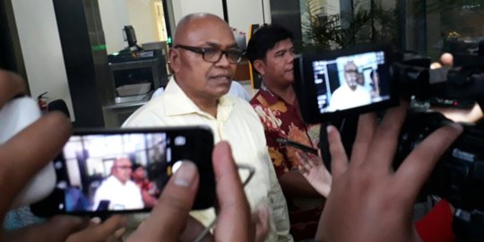 Dianggap halangi penyidikan, Setnov dan 2 kuasa hukumnya dilaporkan ke Dumas KPK