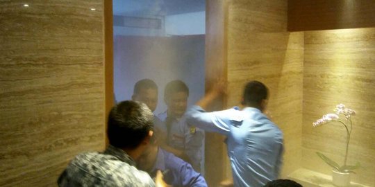 Gedung Nusantara III DPR kebakaran, api berasal dari ruang pantry