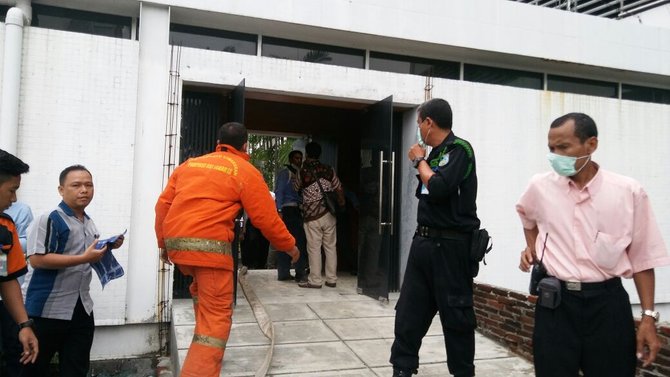kebakaran di gedung dpr