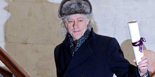 Kembalikan penghargaan, musikus Bob Geldof kecam sikap Suu Kyi soal Rohingya