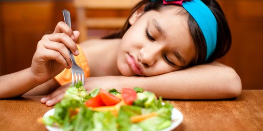 Orang tua! Ini dia 5 penyebab anak tak mau makan