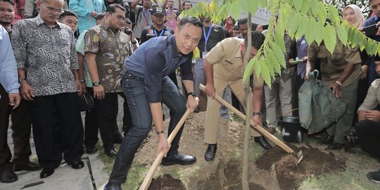 Saat Irwandi Yusuf tawarkan AHY jajal pesawat pribadinya menuju Lhokseumawe