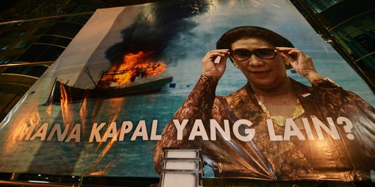 Presiden Jokowi: Untung kita punya Menteri Susi yang menenggelamkan kapal