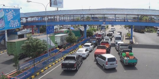 Cuaca buruk, kapal di Pelabuhan Gilimanuk terbawa arus