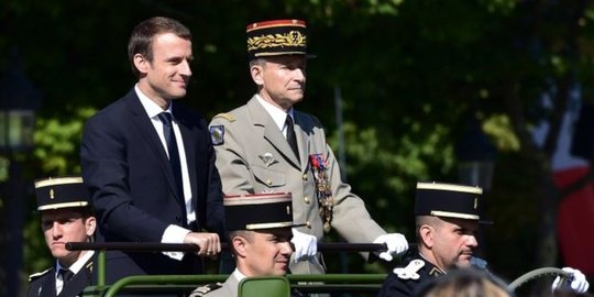 Macron undang PM Libanon dan keluarga berkunjung ke Prancis