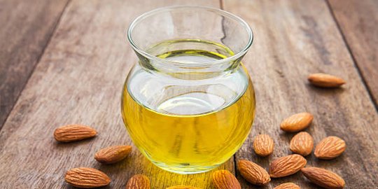 Minyak almond, resep rahasia Gwyneth Paltrow cegah stretchmark saat hamil