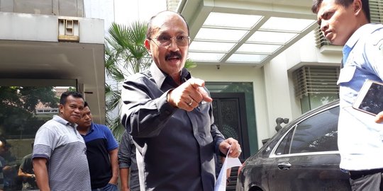 Kronologi versi pengacara saat Hilman jemput Setnov di DPR hingga kecelakaan