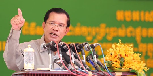 Hun Sen tantang AS cabut seluruh bantuan usai bubarkan oposisi