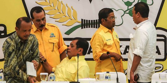 Sempat diskors, rapat pleno DPP Golkar bahas Setnov masih alot