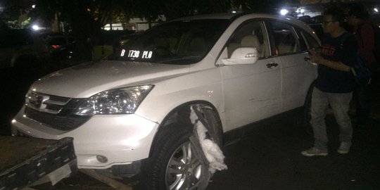 Pengemudi CRV ugal-ugalan di Jalan Sudirman, 7 motor ditabrak