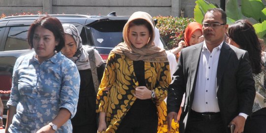 Istri bawa makanan untuk Setya Novanto