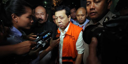 Ekspresi Setya Novanto usai diperiksa terkait insiden kecelakaan Fortuner