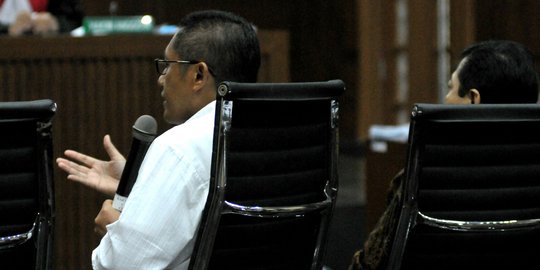 Kata loyalis Anas Urbaningrum soal 'pembisik' Nazaruddin di kasus e-KTP