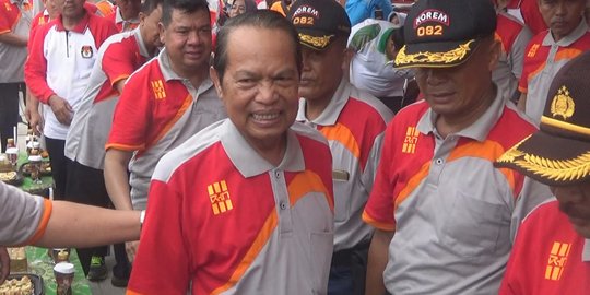 Ditetapkan tersangka oleh KPK, Wali Kota Mojokerto bantah suap DPRD