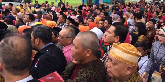 Tamu ngunduh mantu Bobby-Kahiyang membludak di pintu masuk