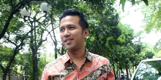 Damping Khofifah di Pilgub Jatim, Emil Dardak legowo dipecat PDIP