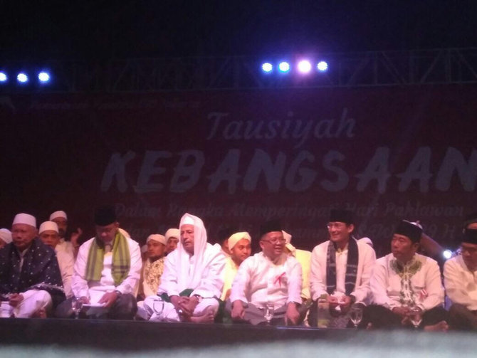 tausiah kebangsaan di lapangan silang monas