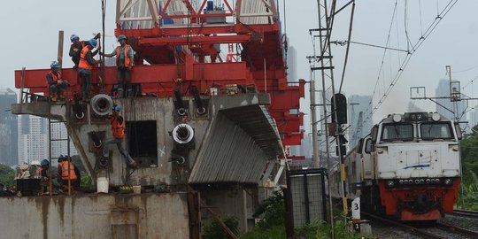 Memantau progres pembangunan double track Manggarai-Jatinegara