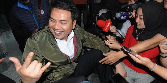 Mau jenguk Setnov, Aziz akan bawa buku tuntunan salat dan doa