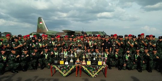 Raih juara menembak se-Asia Tenggara, kontingen TNI AD diberi penghargaan