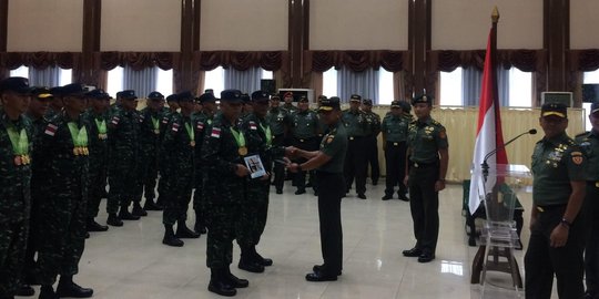 Menang lomba tembak, Lettu Safri dan Serka Priyanto dapat rumah tipe 45