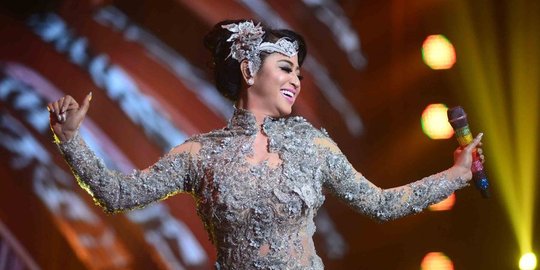 Dewi Perssik tanggapi usulan Sandiaga: Kalau Duta Goyang boleh