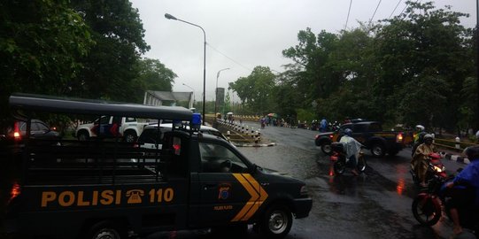 Dampak siklon tropis Cempaka, Gunungkidul dikepung banjir