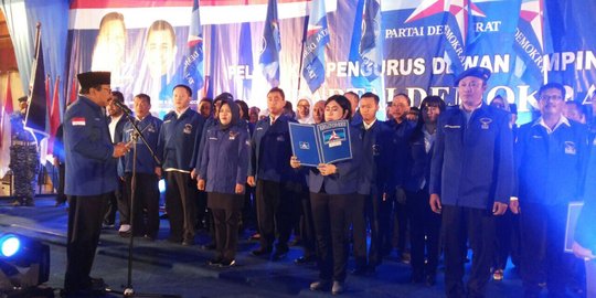 Lantik pengurus Demokrat Surabaya, Soekarwo beri 4 tugas penting