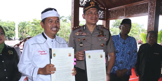 Bupati Purwakarta dan Kapolres teken MoU cegah korupsi dana desa