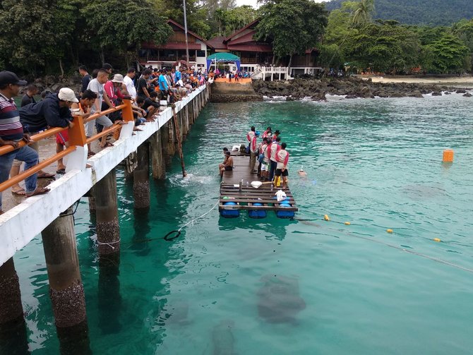 lomba diving di gampang