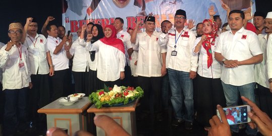 Wasekjen PKS nilai Khofifah jadi beban Jokowi jika tak mundur dari kabinet