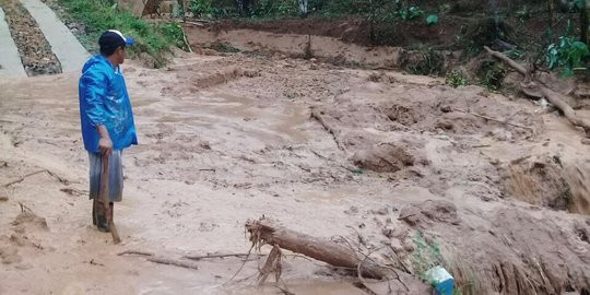 Empat warga Wonogiri tewas akibat banjir dan tanah longsor