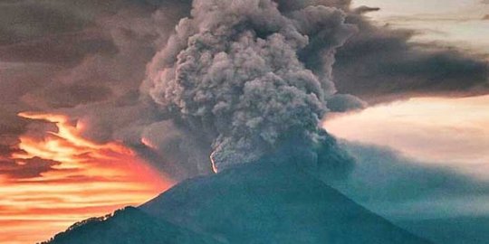 Gempa 3,1 SR di Bali, warga radius 10 km Gunung Agung diminta menjauh